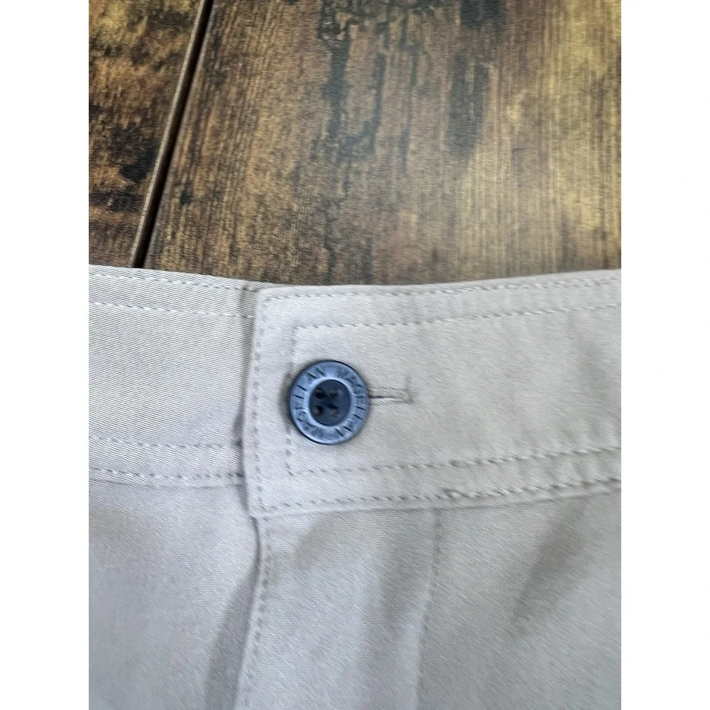 Magellan Shorts Mens 34 Khaki Water Repellent Fishing Active Outdoors Fish Gear